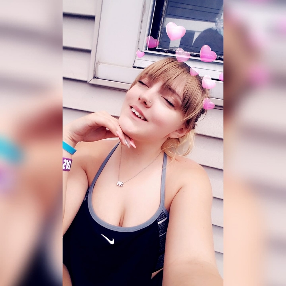 Meet your Posher, Raenah